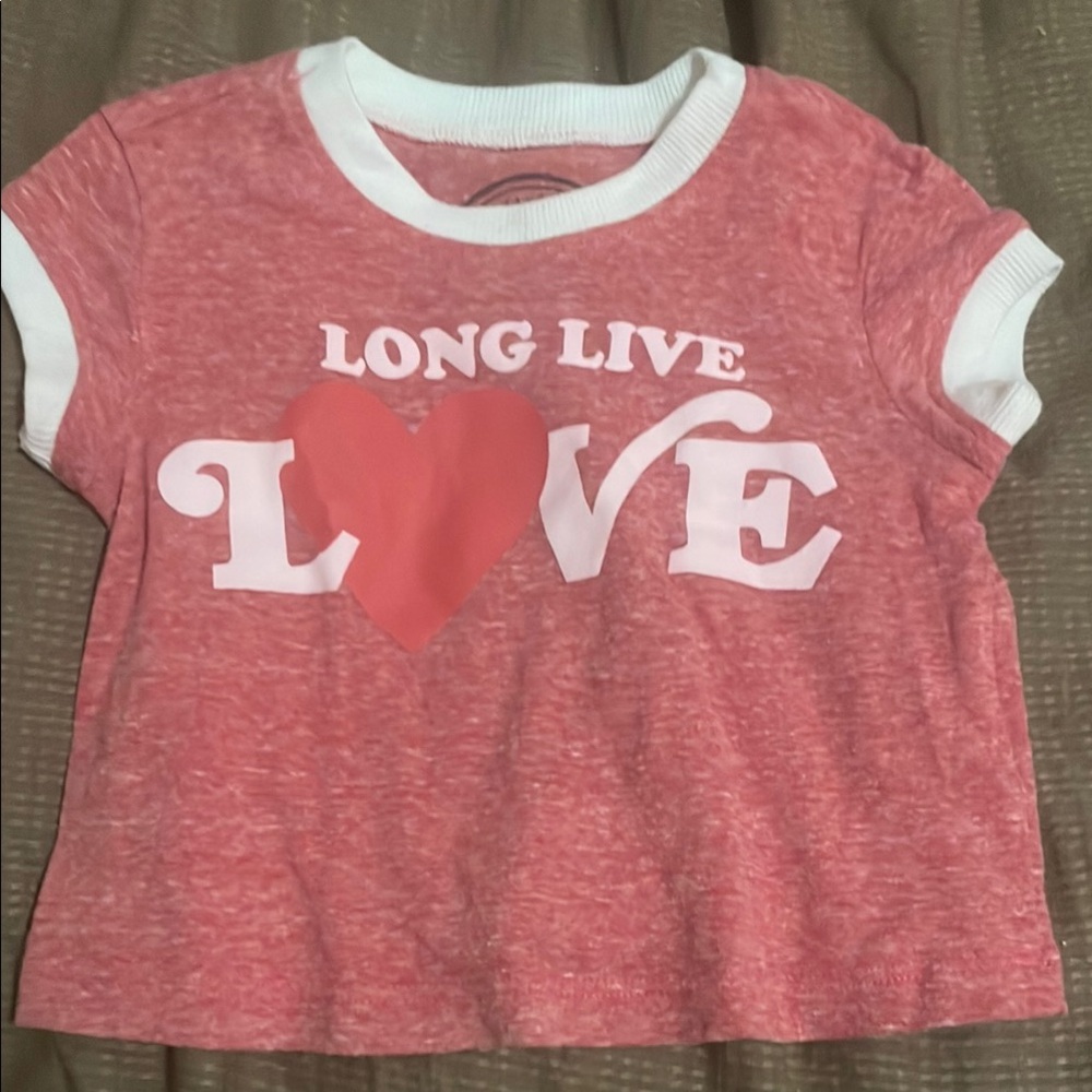 Tiny Whales love tee